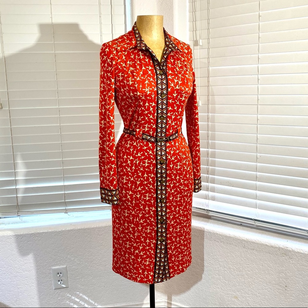 DIANE von FURSTENBERG silk dress red black white, size 4, long sleeve